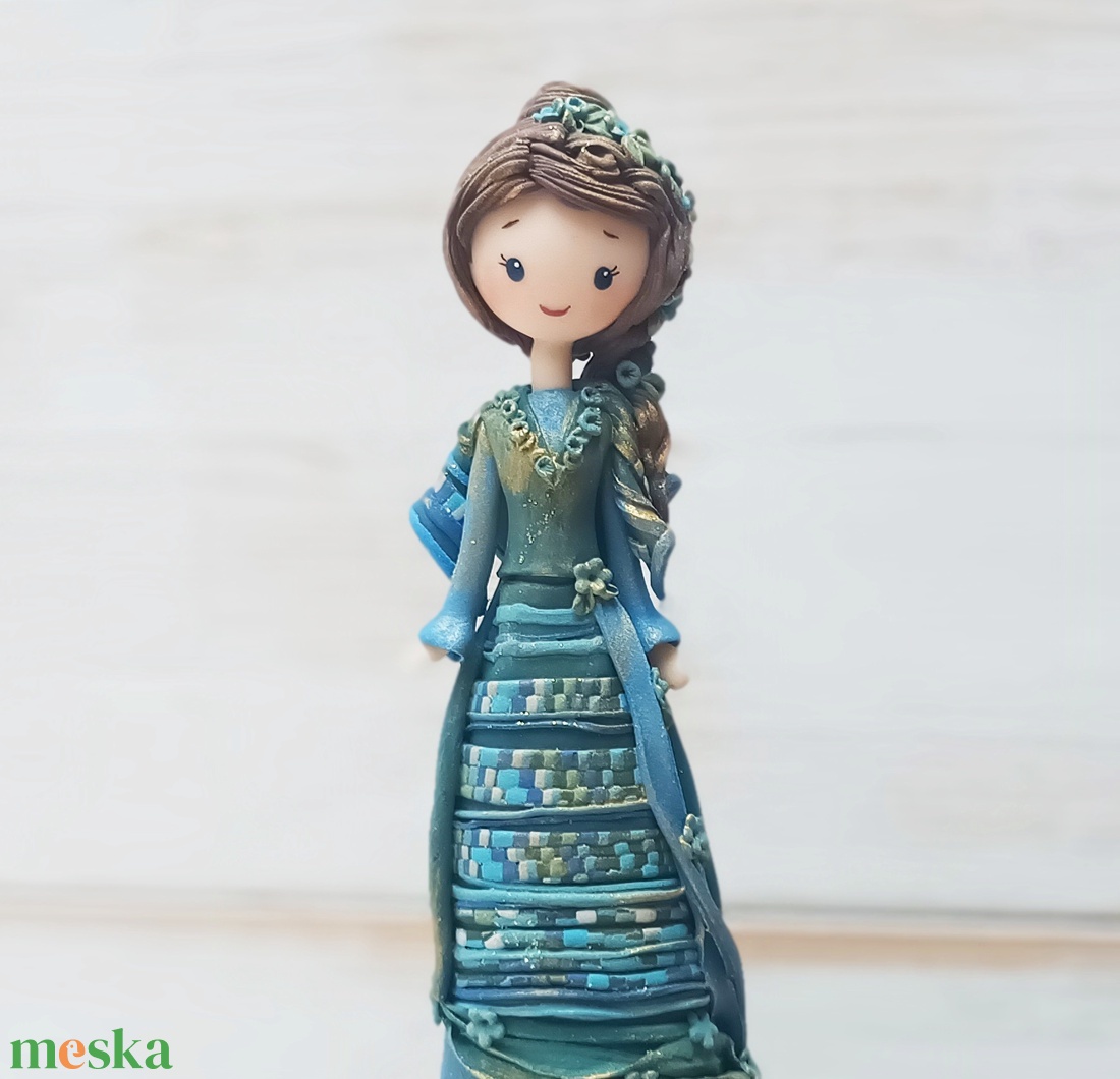 Hercegnő baba (22 cm magas) - otthon & életmód - dekoráció - dísztárgy - Meska.hu