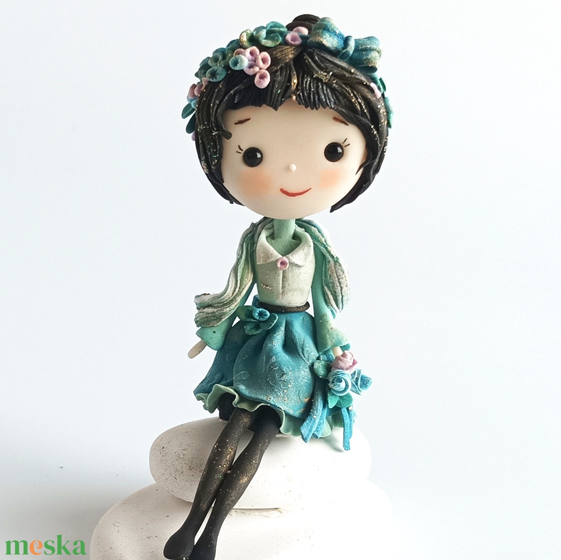 Kislány kavicson - otthon & életmód - dekoráció - dísztárgy - Meska.hu