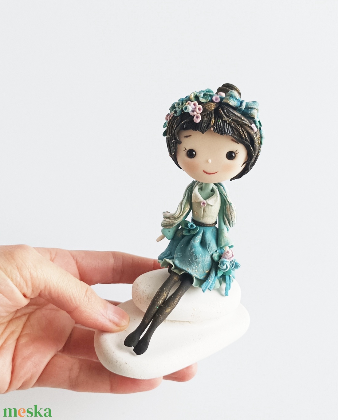 Kislány kavicson - otthon & életmód - dekoráció - dísztárgy - Meska.hu