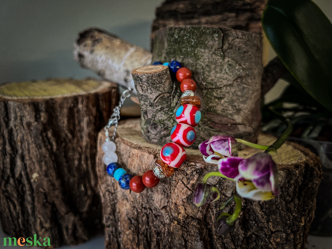 DALARFLAMMA - Replika viking üveggyöngy karkötő ásványokkal (történelmi ihletésű) - ékszer - karkötő - gyöngyös karkötő - Meska.hu