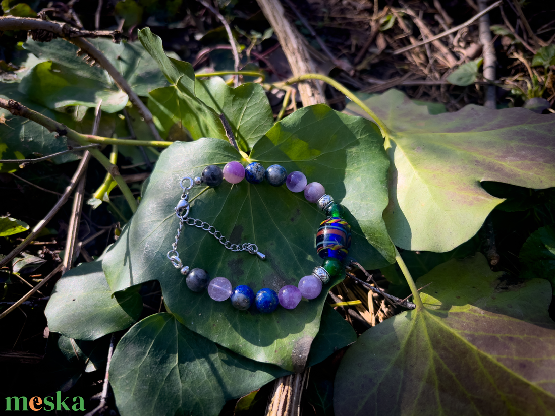 NORRSKEN - Replika viking üveggyöngy karkötő ásványokkal (történelmi ihletésű) - ékszer - karkötő - gyöngyös karkötő - Meska.hu