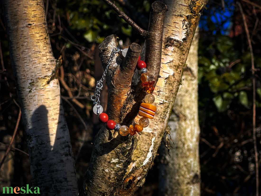 LEKSANDSGLÖD - Replika viking üveggyöngy karkötő ásványokkal (történelmi ihletésű) - ékszer - karkötő - gyöngyös karkötő - Meska.hu