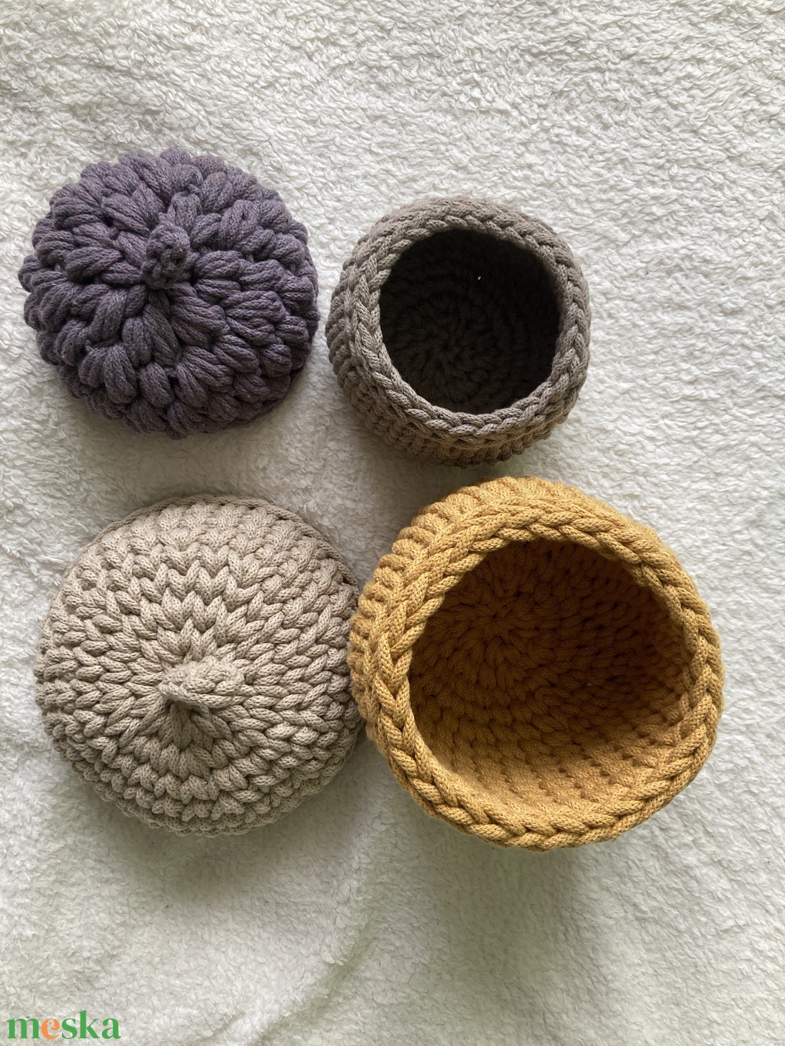 Horgolt makk tároló - otthon & életmód - dekoráció - asztal és polc dekoráció - horgolt & csipketerítő - Meska.hu