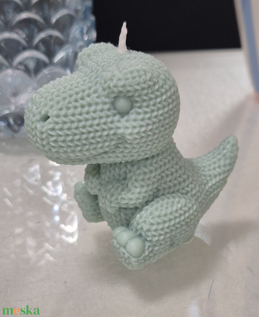  T-rex formagyertya kötött mintával - otthon & életmód - gyertya, illat, aroma - gyertya - Meska.hu