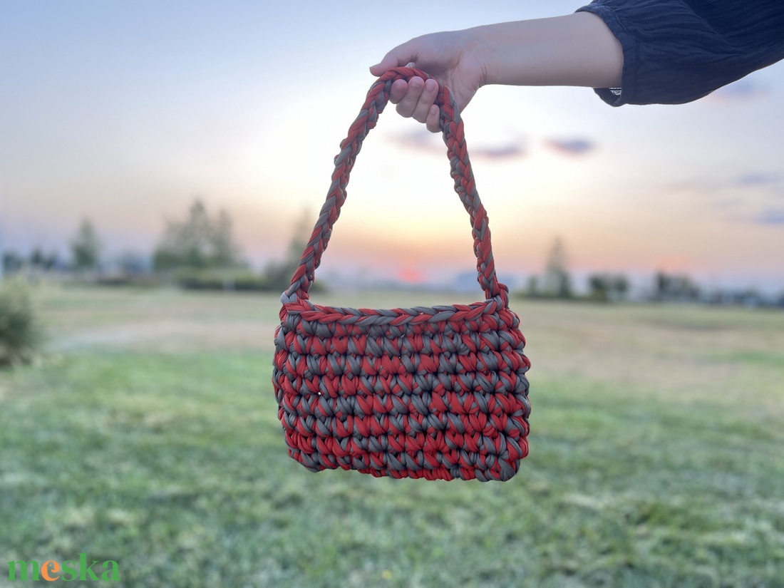 Horgolt táska  - táska & tok - kézitáska & válltáska - válltáska - Meska.hu