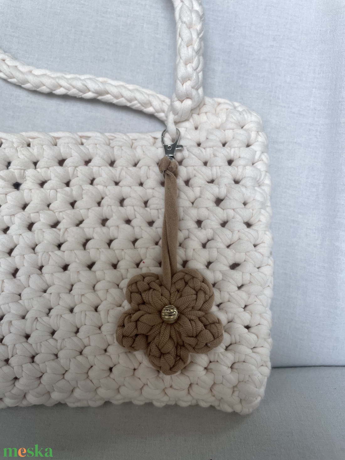 Loop Virág alakú charm - táska & tok - kulcstartó & táskadísz - táskadísz - Meska.hu