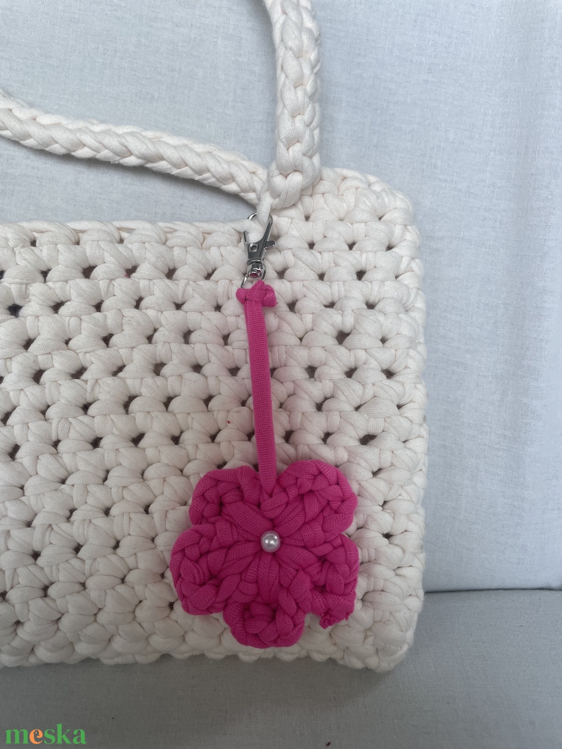 Loop Virág alakú charm - táska & tok - kulcstartó & táskadísz - táskadísz - Meska.hu