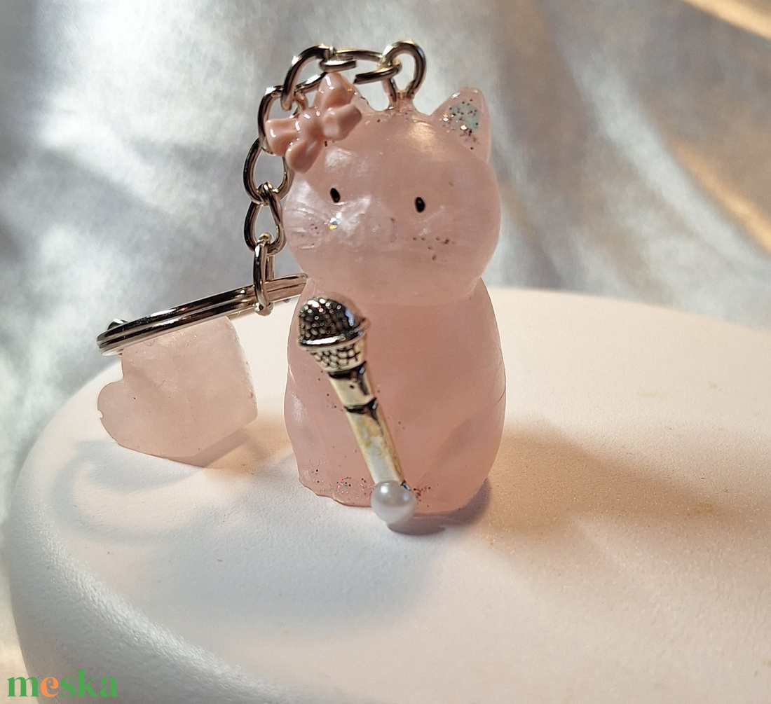 Énekesnő Cicaprütty kulcstartó  - táska & tok - kulcstartó & táskadísz - kulcstartó - Meska.hu