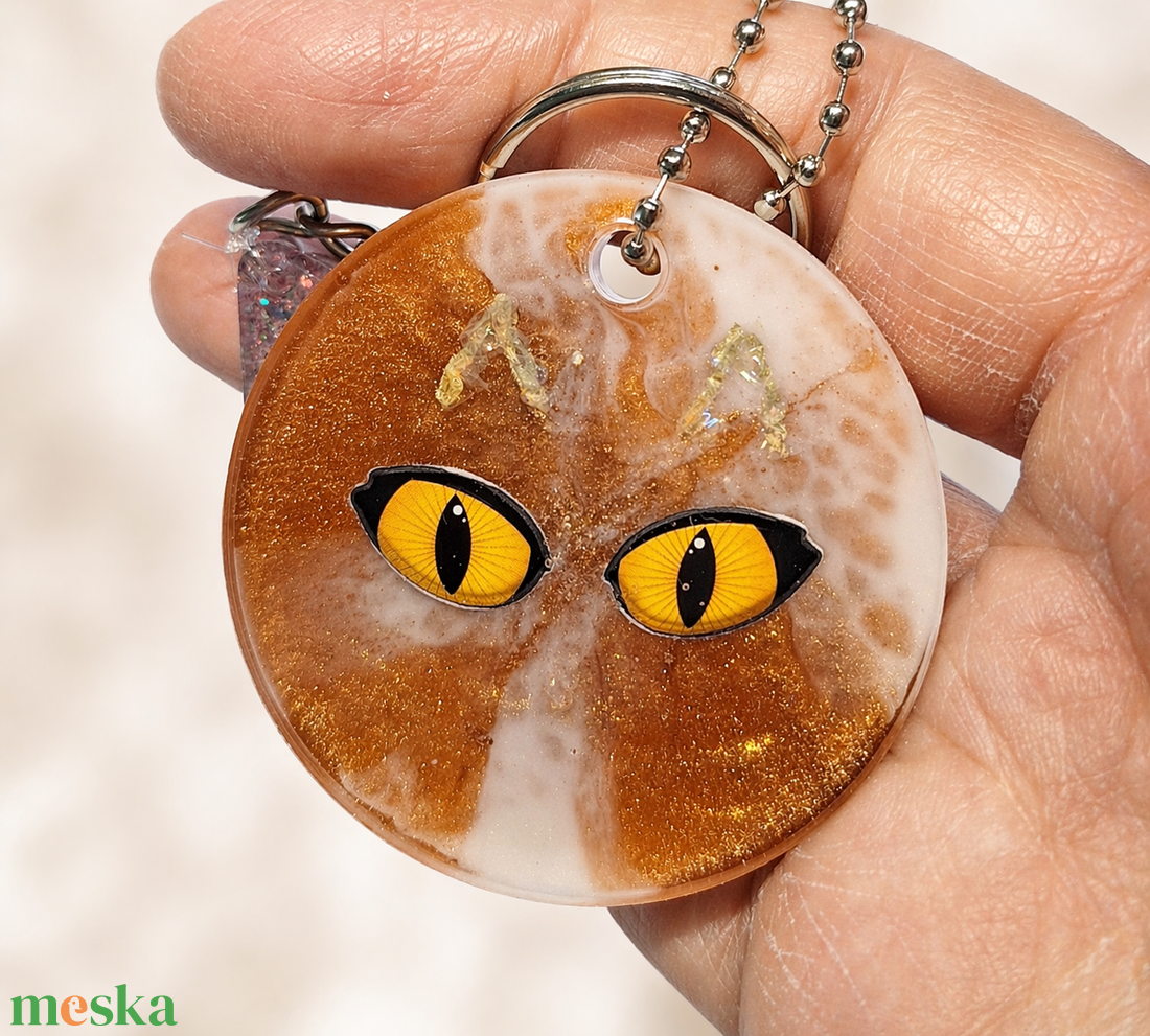 Táska Korong Cicák  - táska & tok - kulcstartó & táskadísz - táskadísz - Meska.hu