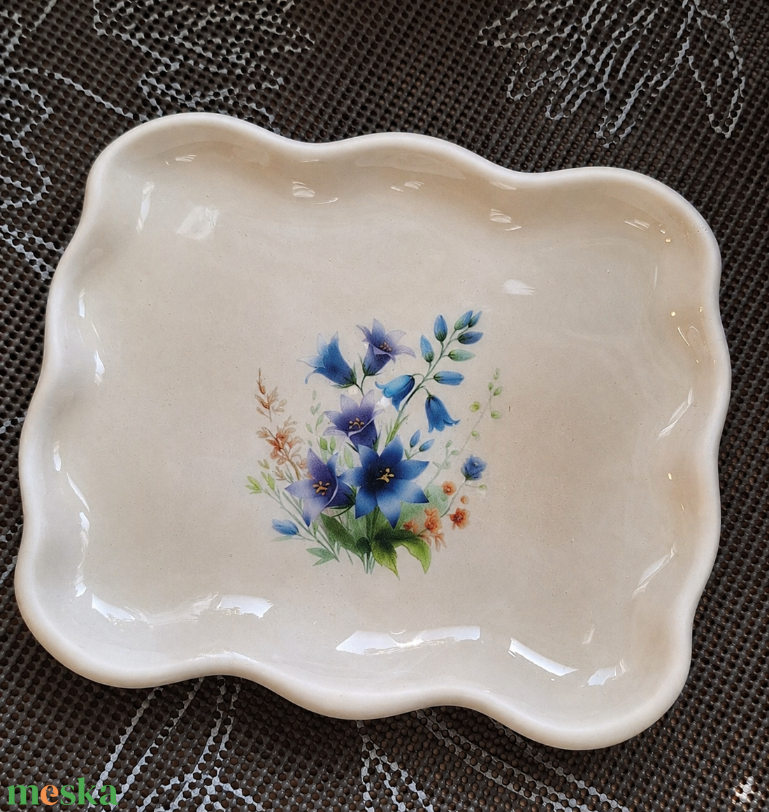 Antikolt hatású tavaszi virágos ékszertartó tál - ékszer - ékszertartó - ékszertartó tál - Meska.hu