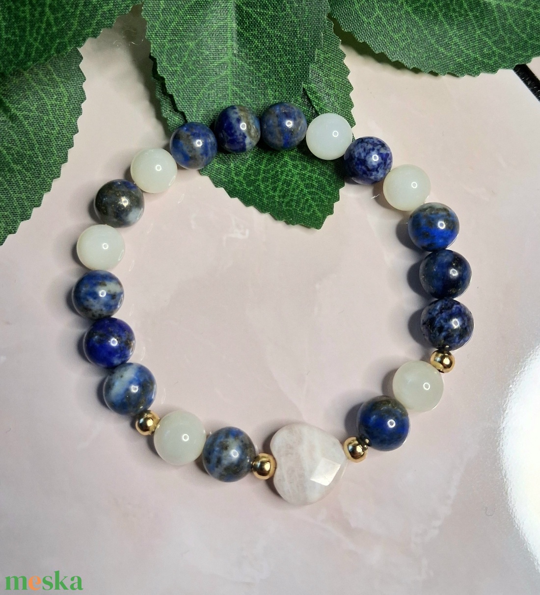 Holdkő és lápisz lazuli ásvány karkötő � fazettált holdkő szívvel - ékszer - karkötő - ásványkarkötő - Meska.hu