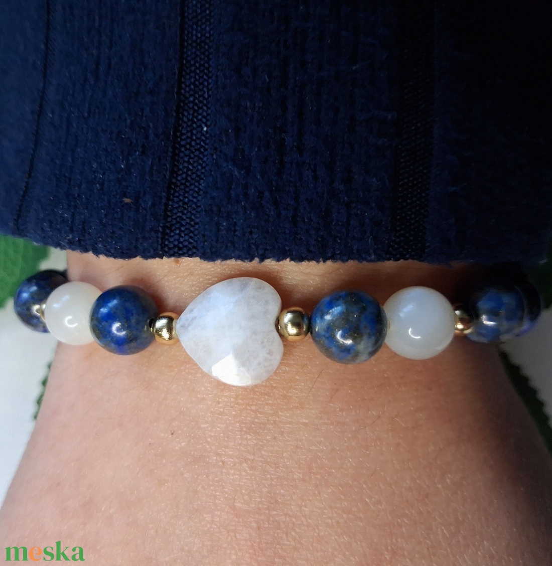 Holdkő és lápisz lazuli ásvány karkötő � fazettált holdkő szívvel - ékszer - karkötő - ásványkarkötő - Meska.hu