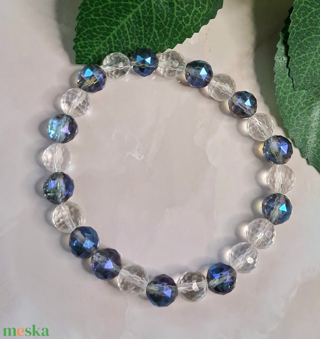 Fazettált kék aurakvarc és hegyikristály karkötő - ékszer - karkötő - ásványkarkötő - Meska.hu