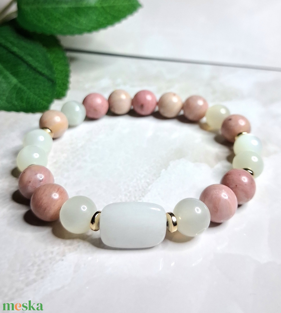 Rodonit, holdkő és fehér jáde ásvány karkötő hematit köztesekkel - ékszer - karkötő - ásványkarkötő - Meska.hu
