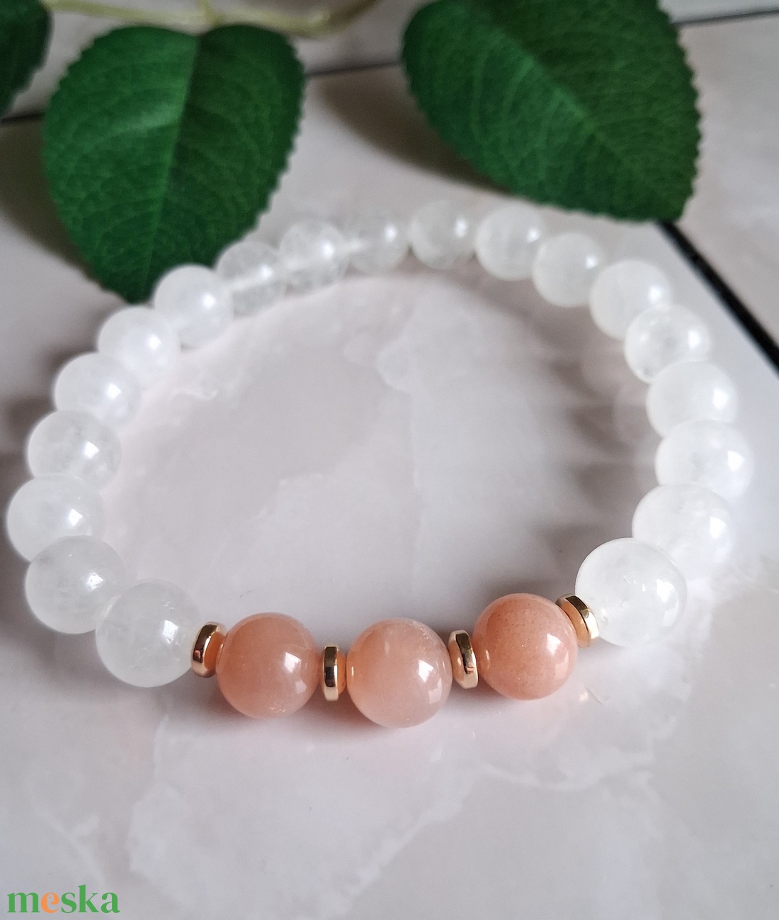 Holdkő és fehér jáde ásvány karkötő � tisztaság, nőiesség - ékszer - karkötő - ásványkarkötő - Meska.hu