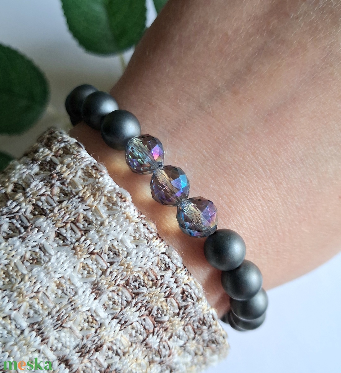 Minimal matt hematit és kék aurakvarc ásvány karkötő - ékszer - karkötő - ásványkarkötő - Meska.hu