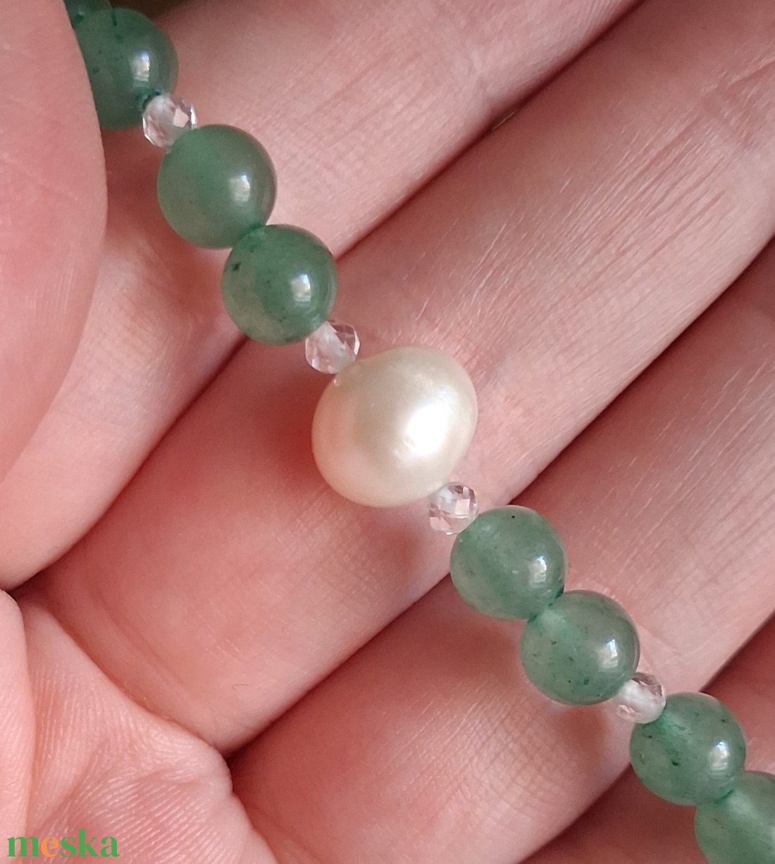 Minimal zöld aventurin ásvány és tenyésztett gyöngy karkötő - ékszer - karkötő - ásványkarkötő - Meska.hu