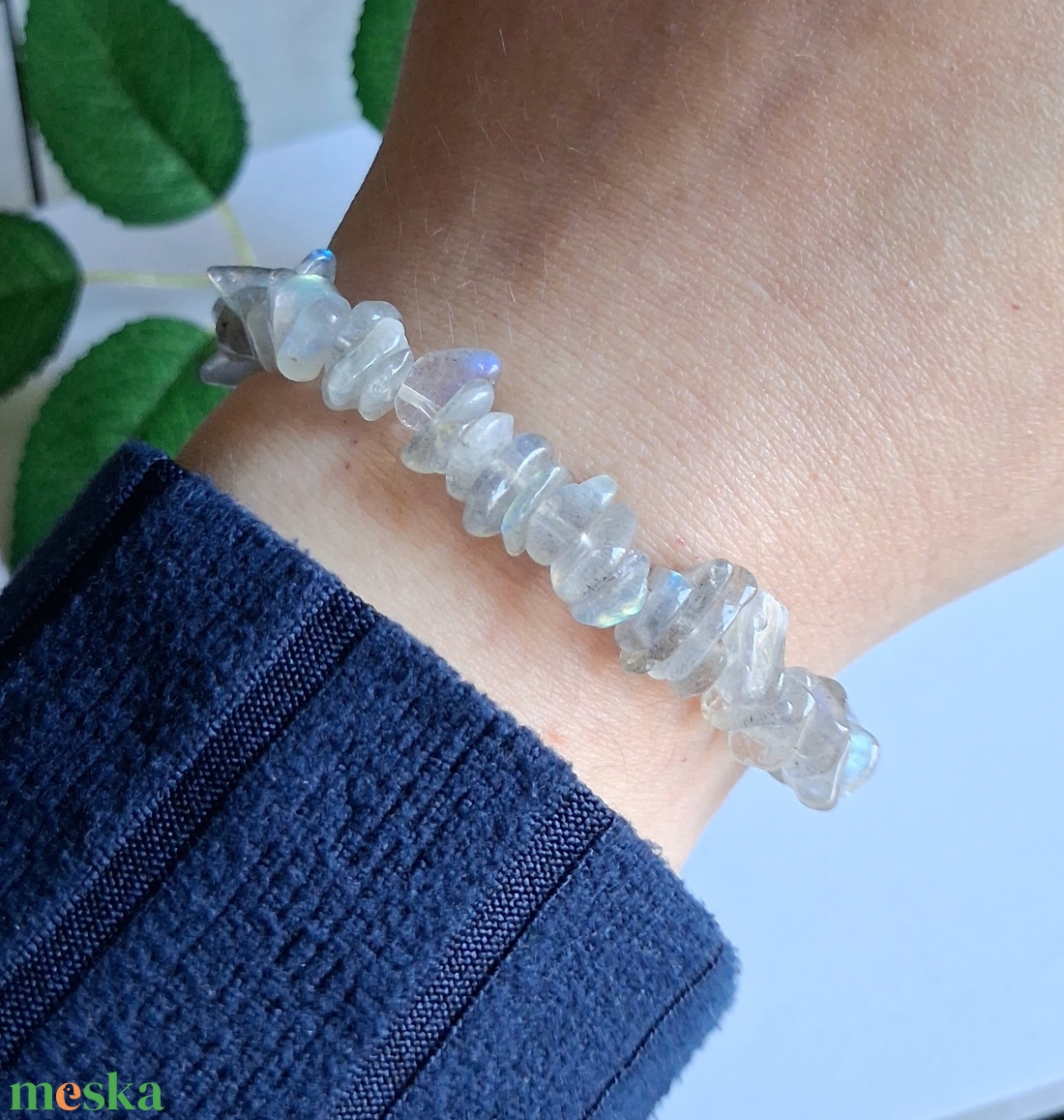 Labradorit splitter ásvány karkötő- természetes forma, szép fényjáték- Videóval - ékszer - karkötő - ásványkarkötő - Meska.hu