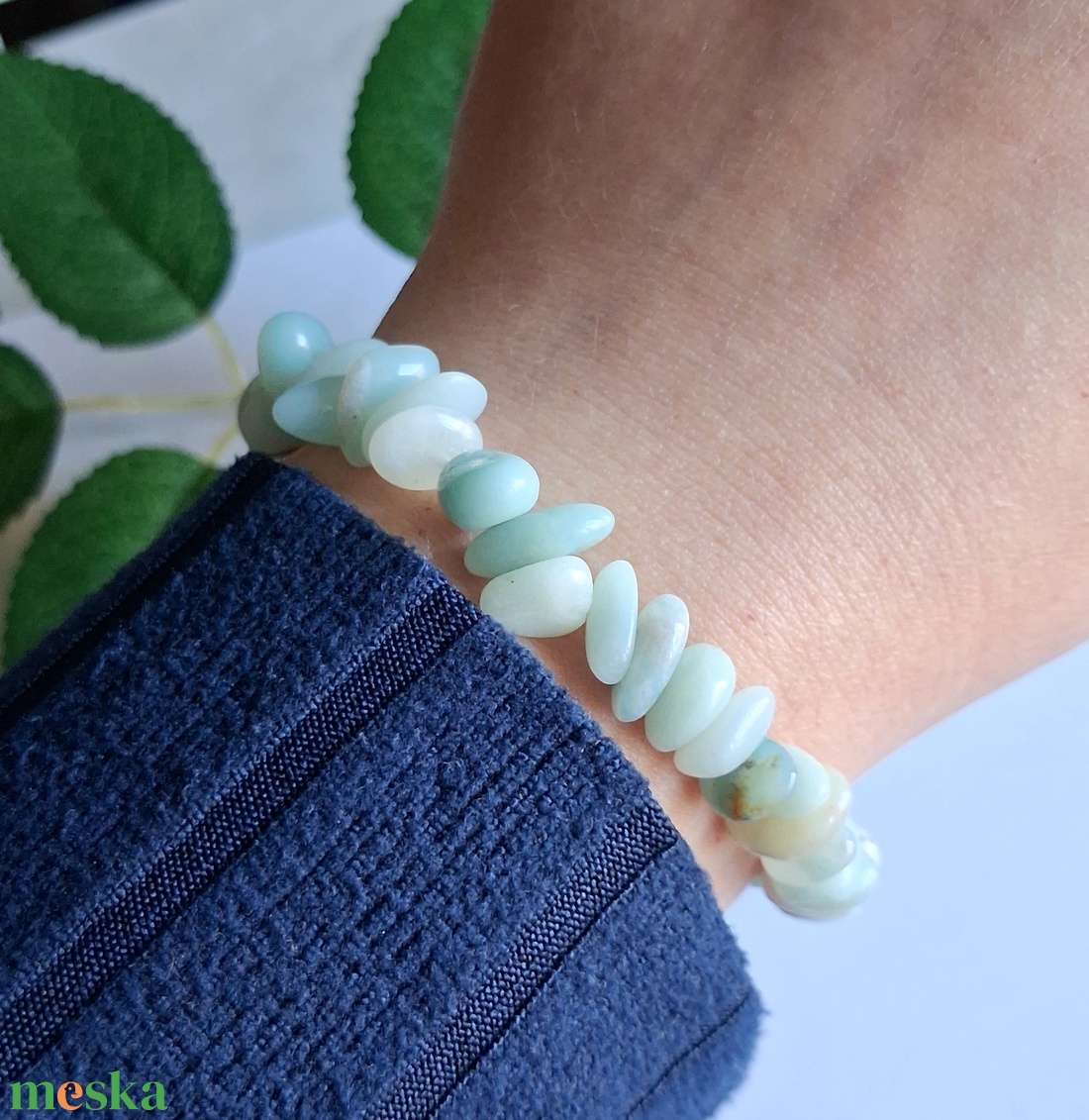 Amazonit splitter ásvány karkötő- természetes forma, kerekített szemek - ékszer - karkötő - ásványkarkötő - Meska.hu