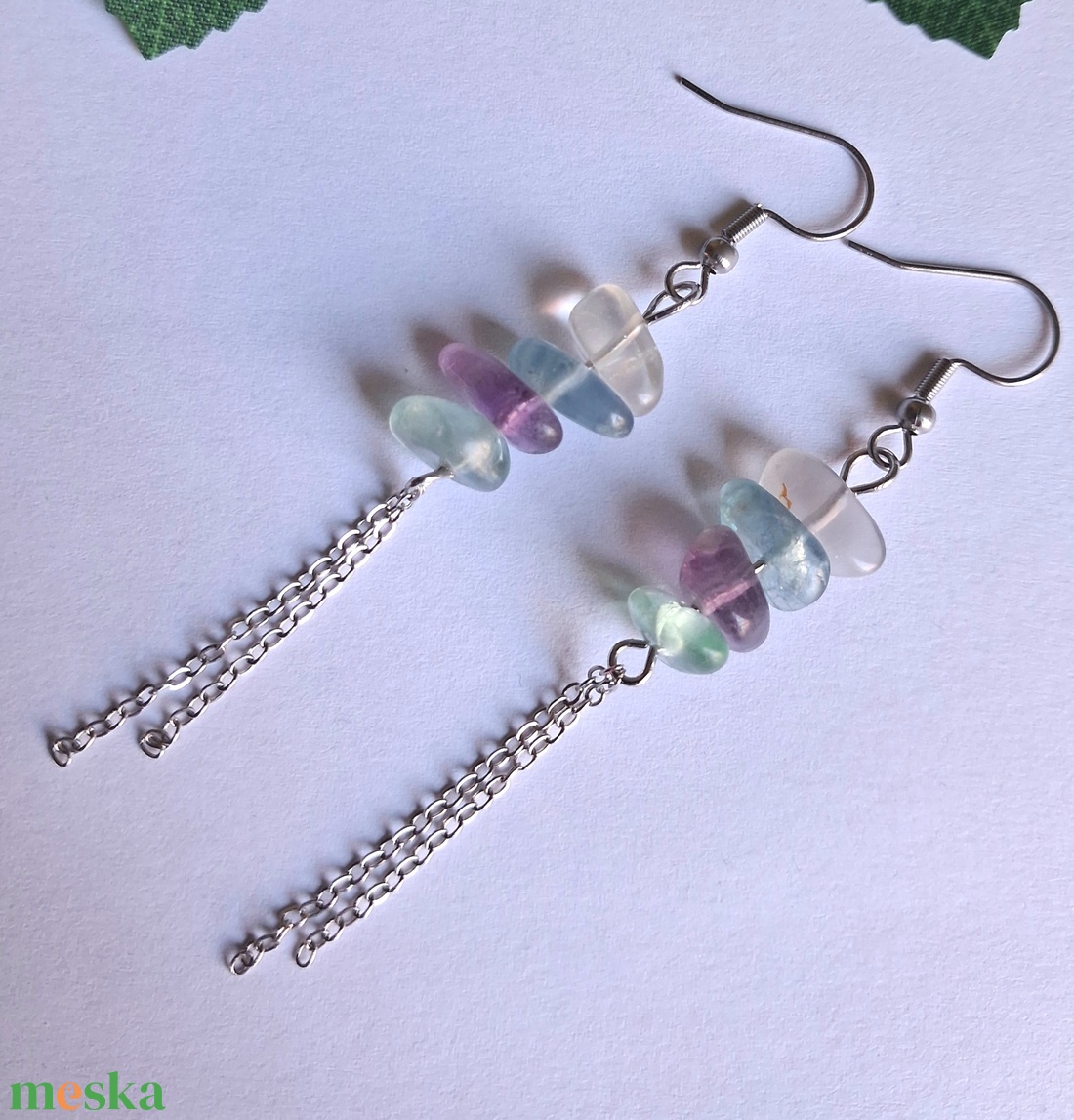Fluorit chips/splitter láncos ásvány fülbevaló - ékszer - fülbevaló - lógó fülbevaló - Meska.hu