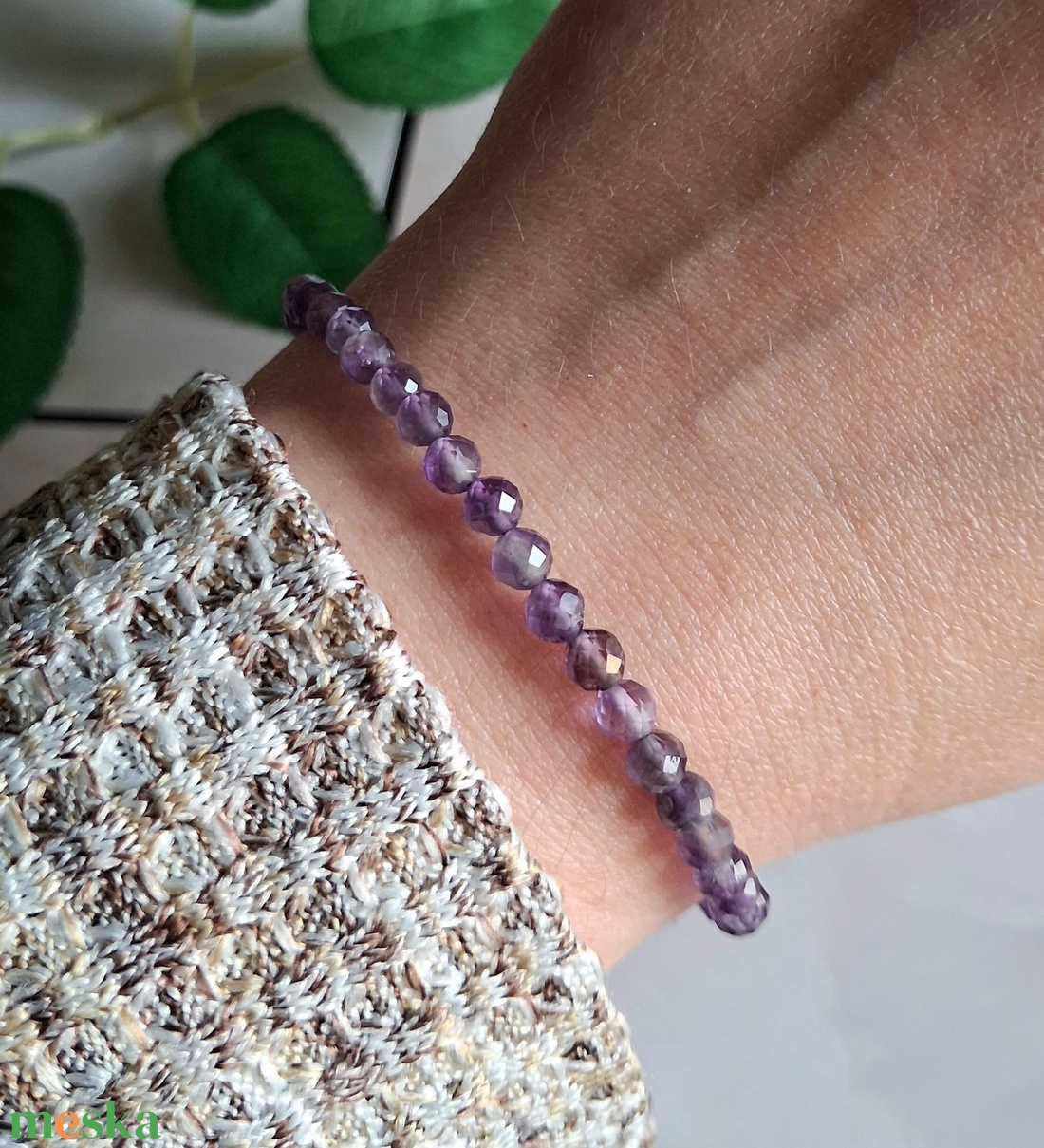 Ametiszt ásvány karkötő, 4 mm-es fazettált ametiszt gyöngyökből, nemesacél szerelékkel - ékszer - karkötő - ásványkarkötő - Meska.hu