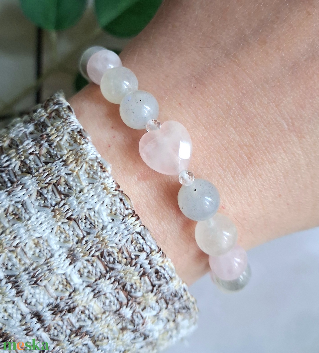 Labradorit, szivárvány holdkő és madagaszkári rózsakvarc ásvány karkötő- fazettált rózsakvarc szívvel - ékszer - karkötő - ásványkarkötő - Meska.hu