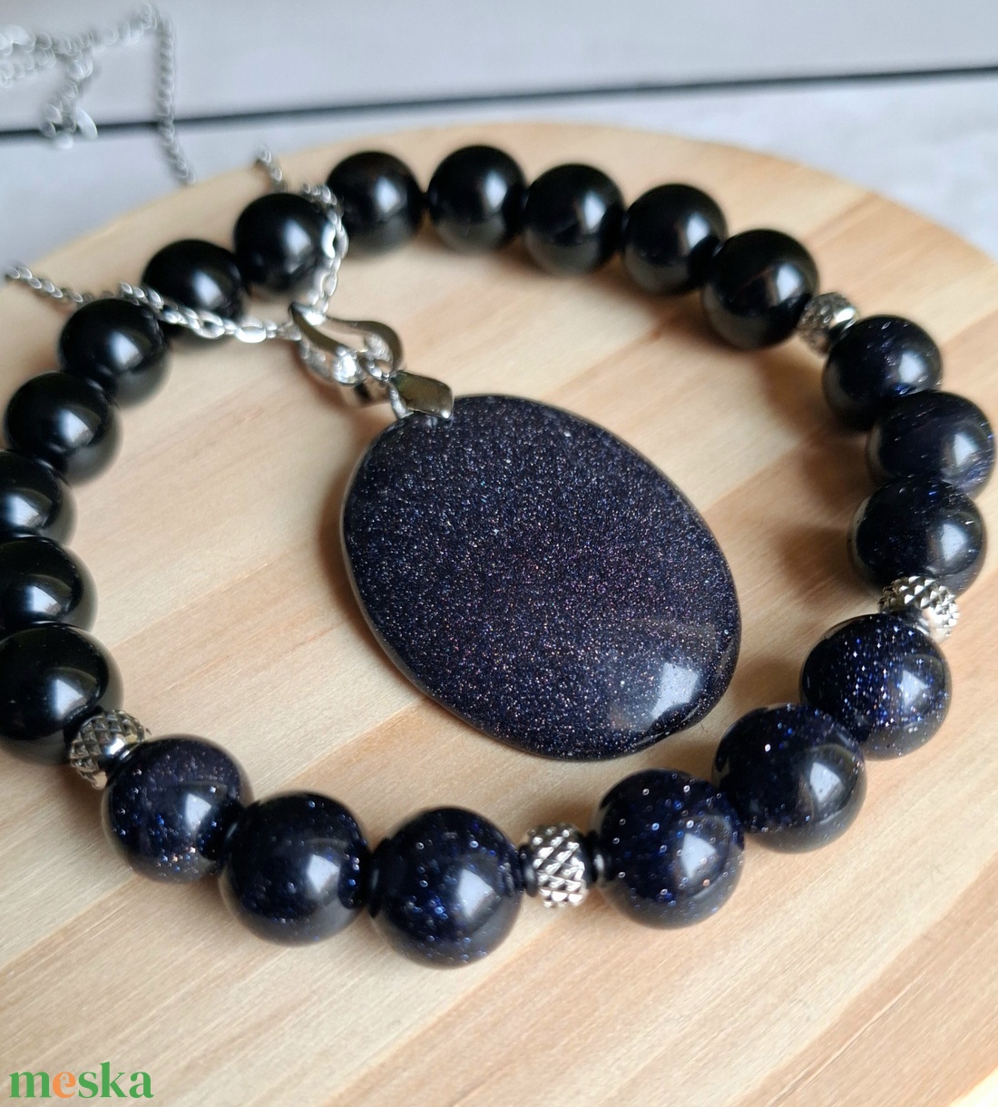 Kék goldstone ékszerszett nemesacél lánccal, ónixszal - ékszer - ékszerszett - Meska.hu