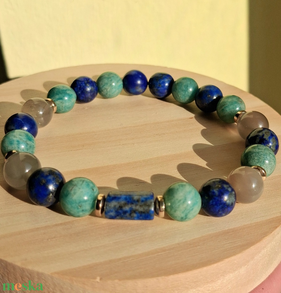 Lapis lazuli és orosz amazonit ásvány karkötő szürke holdkővel és hematittal - ékszer - karkötő - ásványkarkötő - Meska.hu