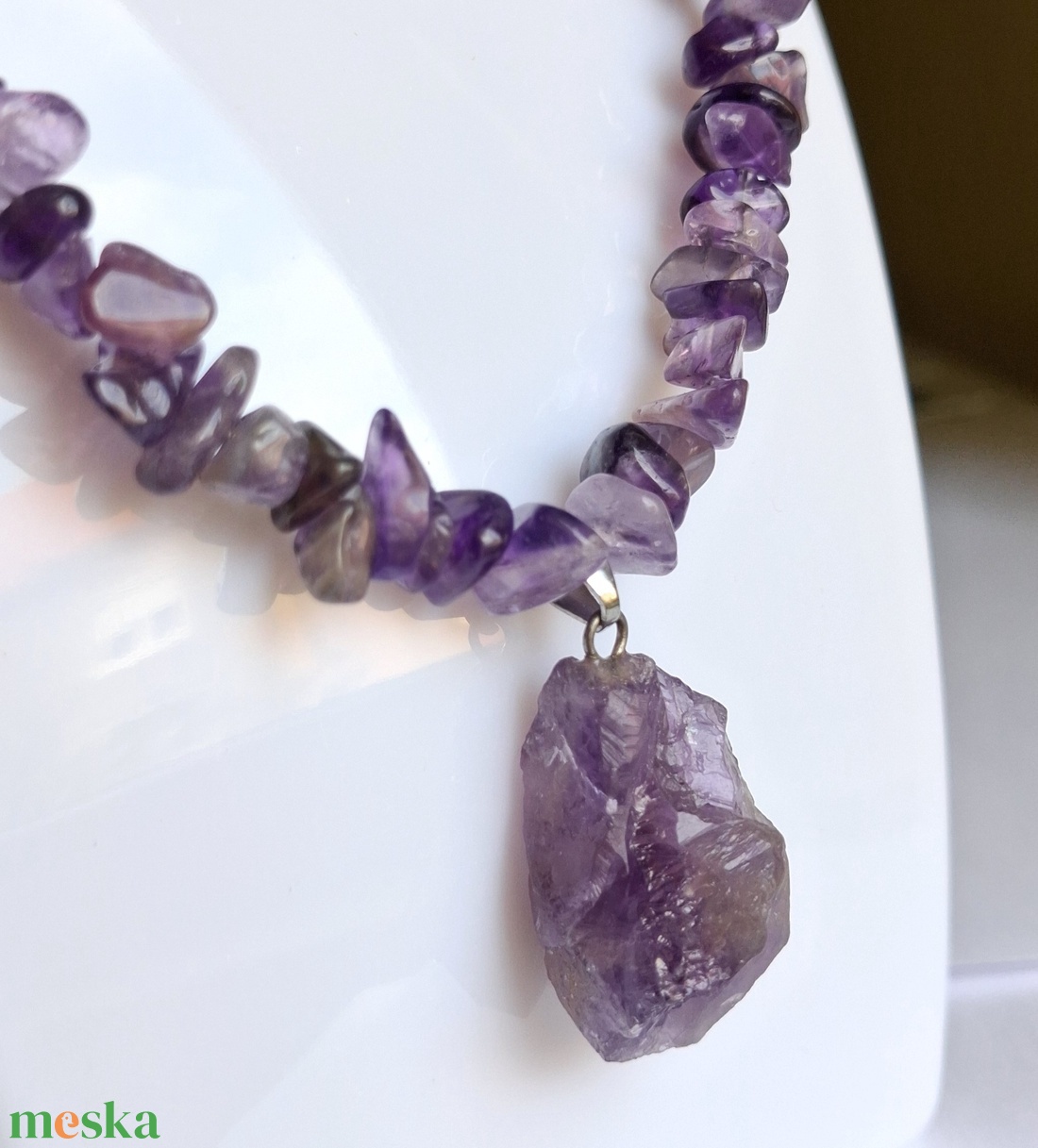 Ametiszt nyaklánc nyers medállal � egyedi lila ásvány ékszer, természetes kő - ékszer - nyaklánc - medálos nyaklánc - Meska.hu