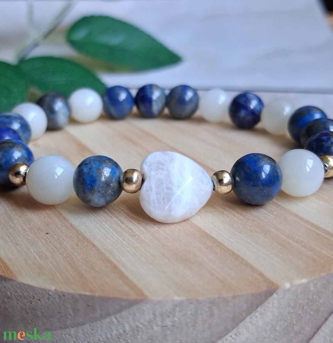 Holdkő és lápisz lazuli ásvány karkötő � fazettált holdkő szívvel - ékszer - karkötő - ásványkarkötő - Meska.hu
