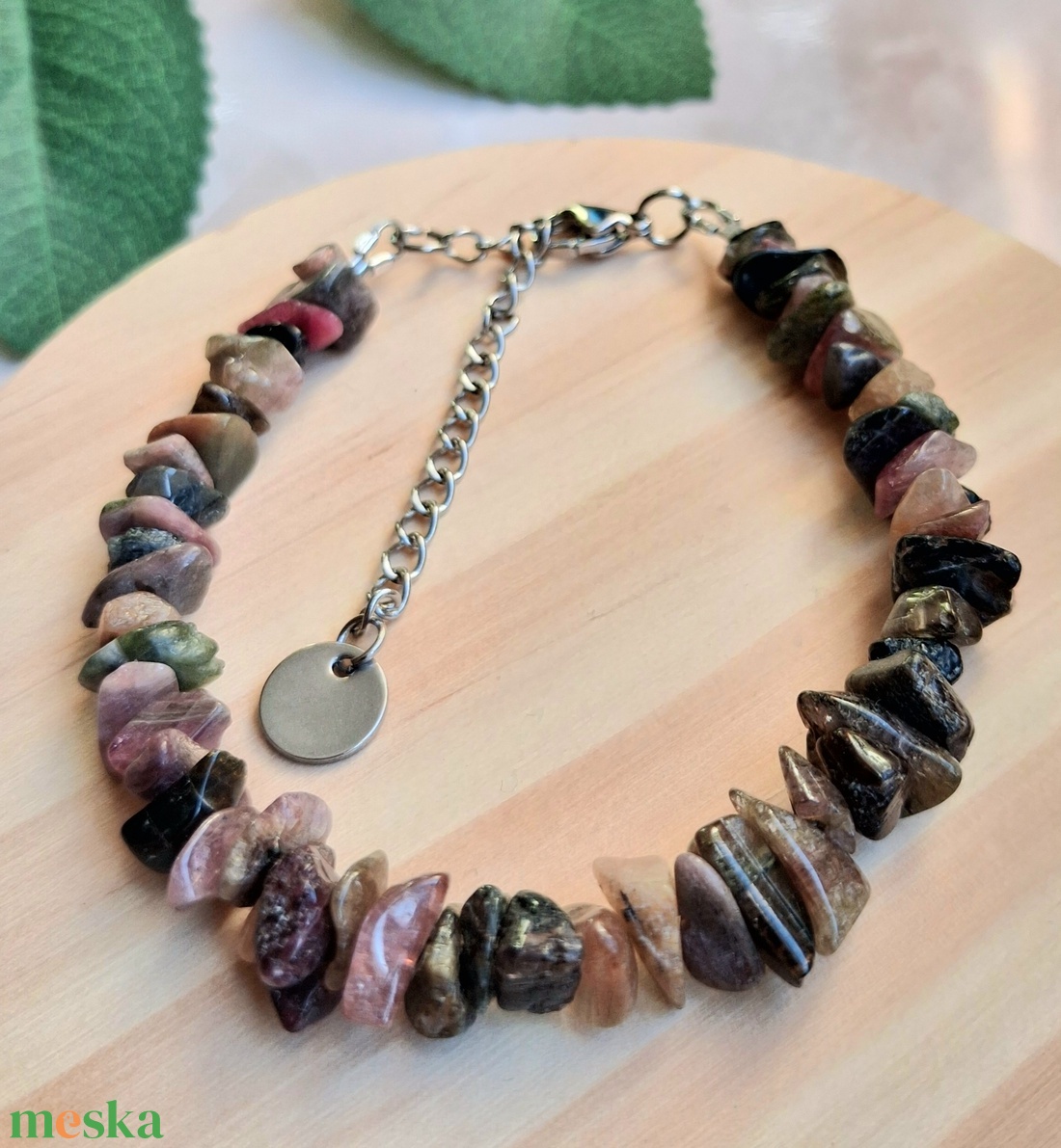 Vegyes turmalin splitter karkötő nemesacél kapoccsal - ékszer - karkötő - ásványkarkötő - Meska.hu