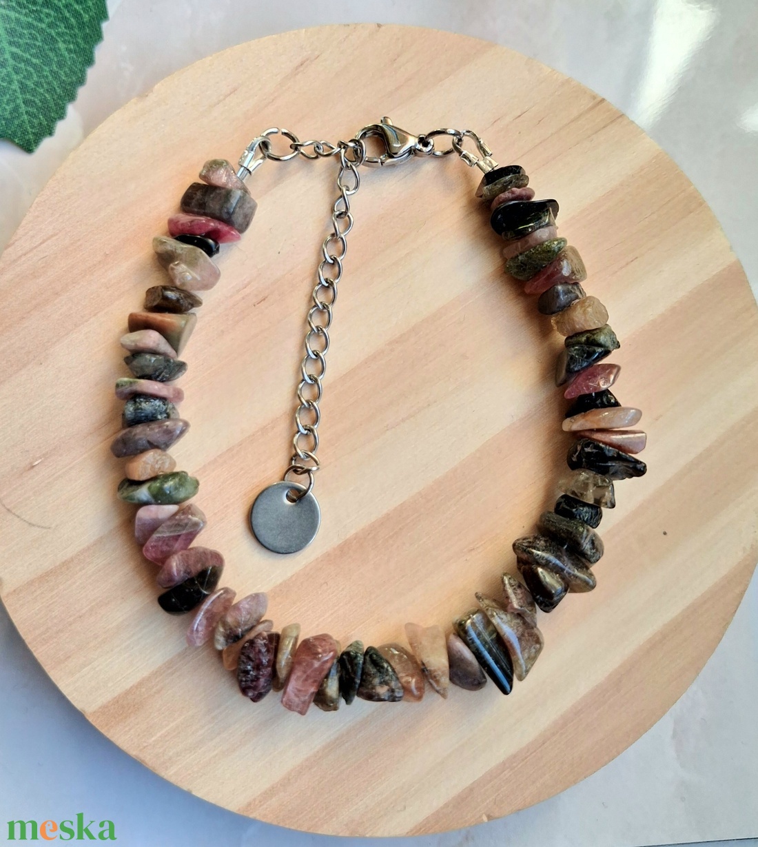 Vegyes turmalin splitter karkötő nemesacél kapoccsal - ékszer - karkötő - ásványkarkötő - Meska.hu