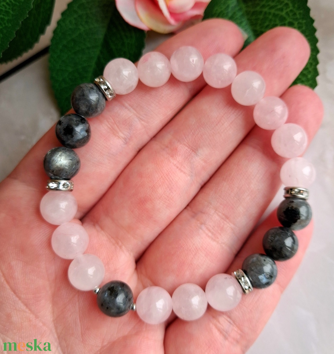 Larvikit és rózsakvarc ásvány karkötő nemesacéllal - ékszer - karkötő - ásványkarkötő - Meska.hu