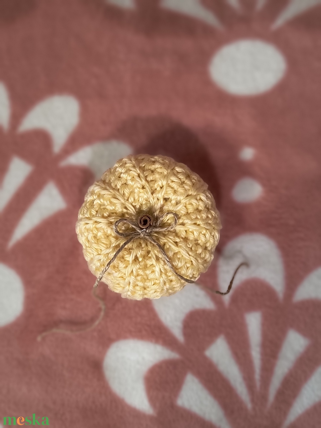 Mini horgolt tök, fahéj rúddal - kellékek & szerszámok - dekorációs kellékek - őszi dekor - őszi dekortök - Meska.hu