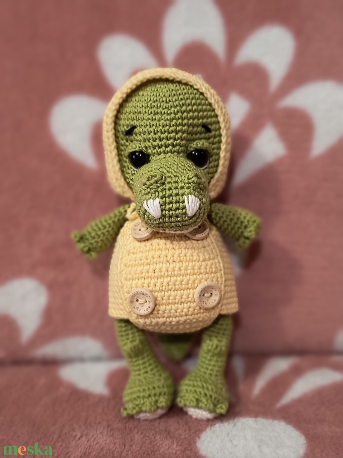 Amigurumi Krokodil baba ruhában - játék & sport - plüssállat & játékfigura - más figura - Meska.hu