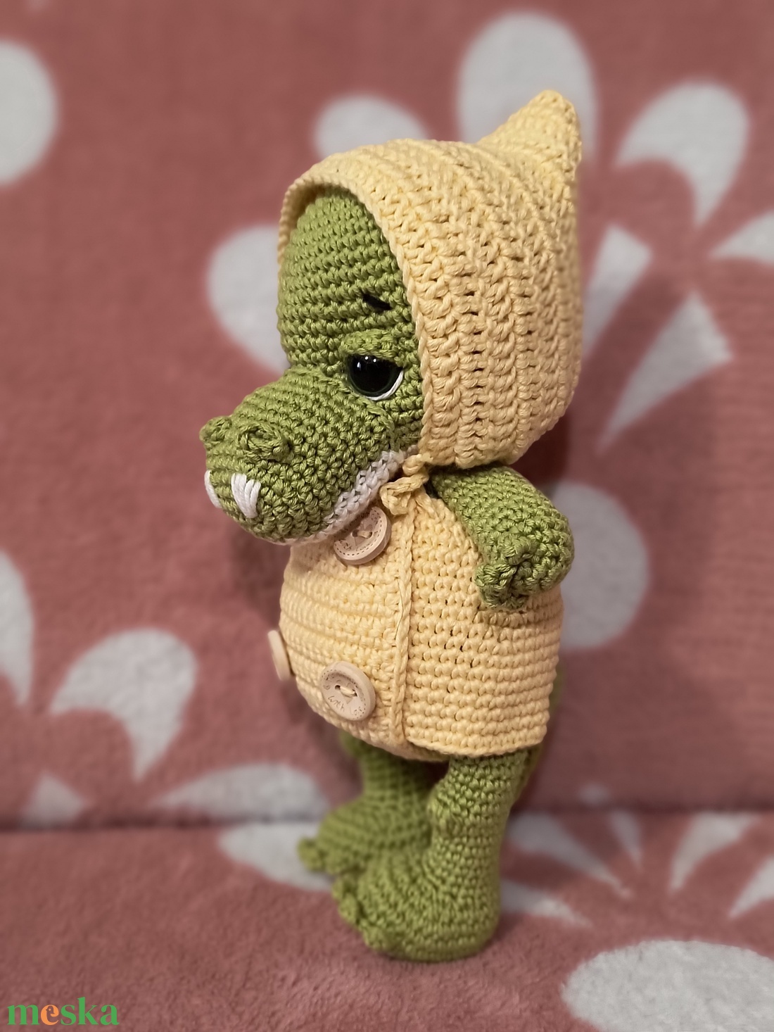 Amigurumi Krokodil baba ruhában - játék & sport - plüssállat & játékfigura - más figura - Meska.hu