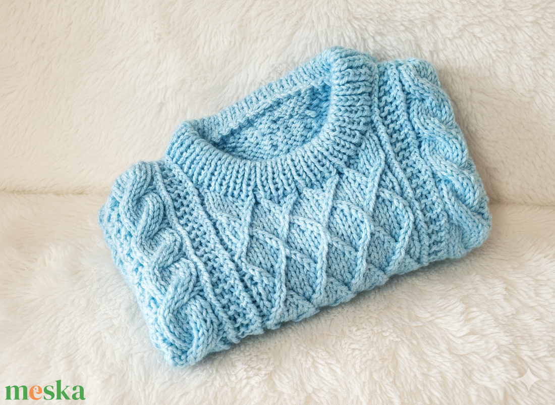 Kézzel kötött baba pulóver - ruha & divat - babaruha & gyerekruha - pulóver - Meska.hu