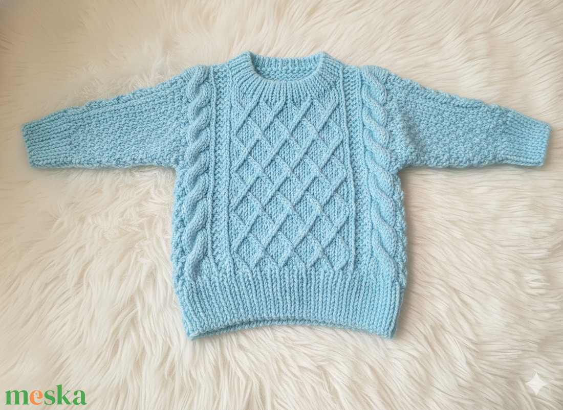 Kézzel kötött baba pulóver - ruha & divat - babaruha & gyerekruha - pulóver - Meska.hu