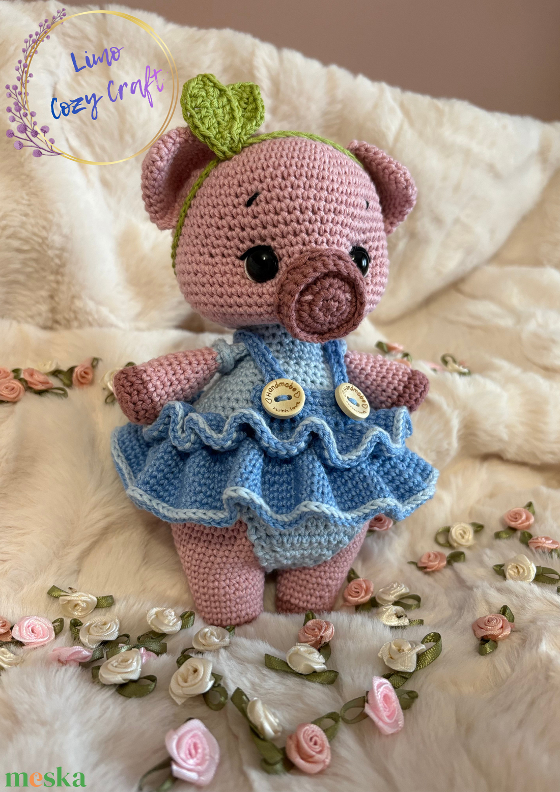 Kézzel horgolt malacka, szoknyában - játék & sport - plüssállat & játékfigura - malac - Meska.hu