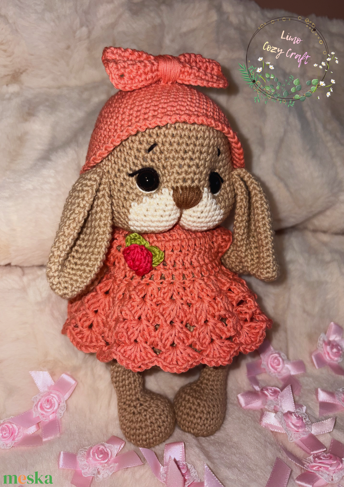 Kézzel horgolt nyuszi, szoknyában - játék & sport - plüssállat & játékfigura - nyuszi - Meska.hu