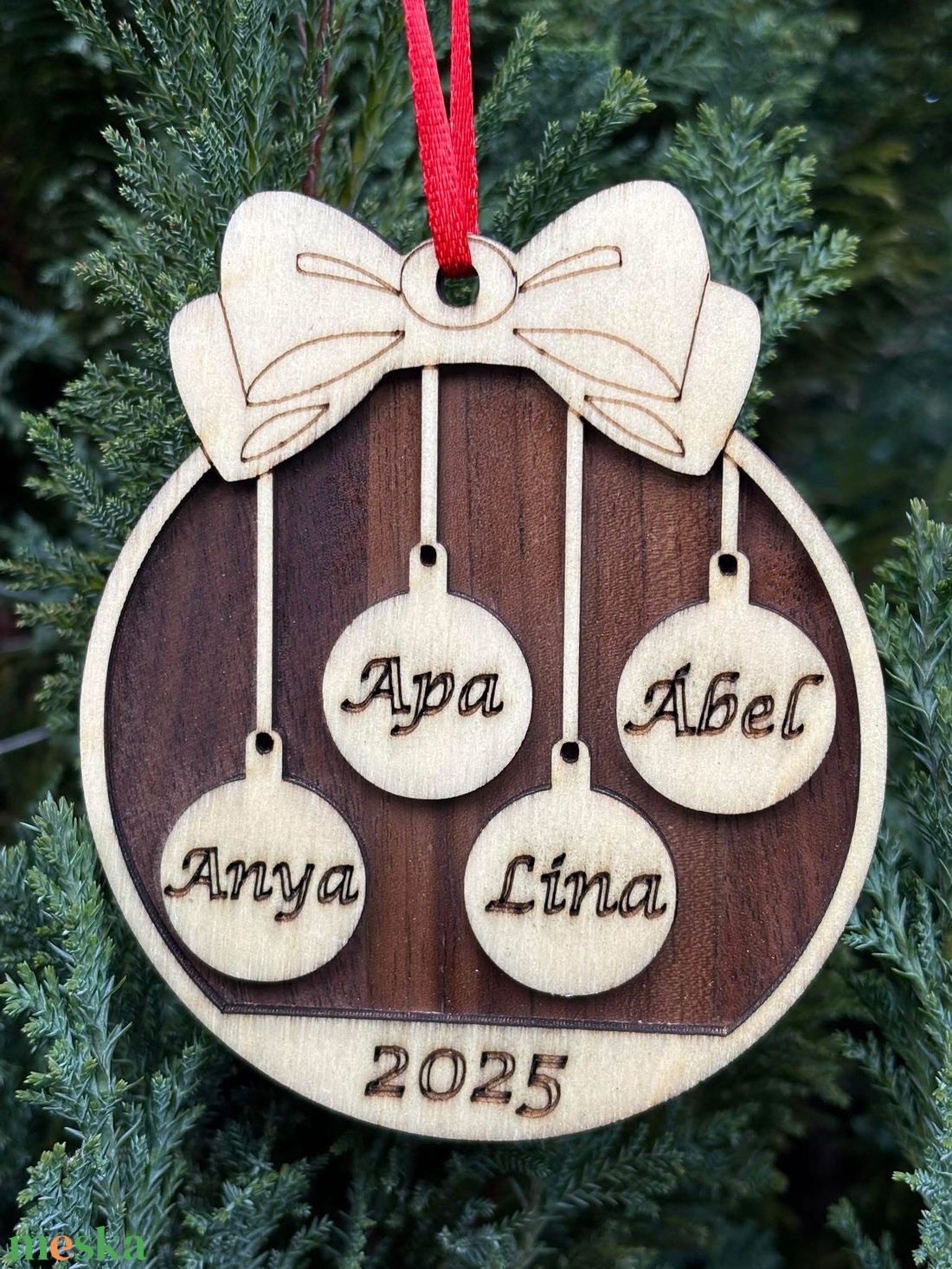 Családi Karácsonyfadísz - karácsony - karácsonyi lakásdekoráció - karácsonyfadíszek - Meska.hu