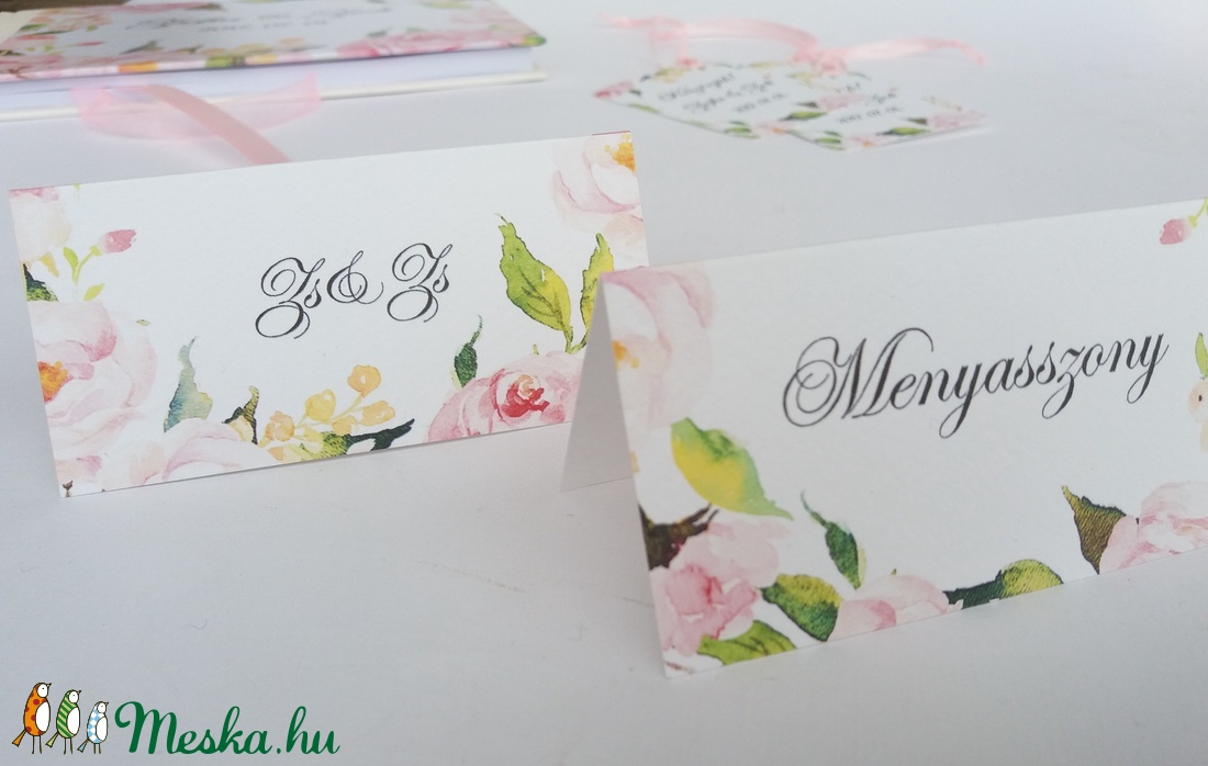Esküvői ültetőkártya, ültető, Rózsa, Rózsás kártya, virágos ültető, ültetésirend, hely kártya, virágos esküvői dekoráció - esküvő - meghívó & kártya - ültetési rend - Meska.hu