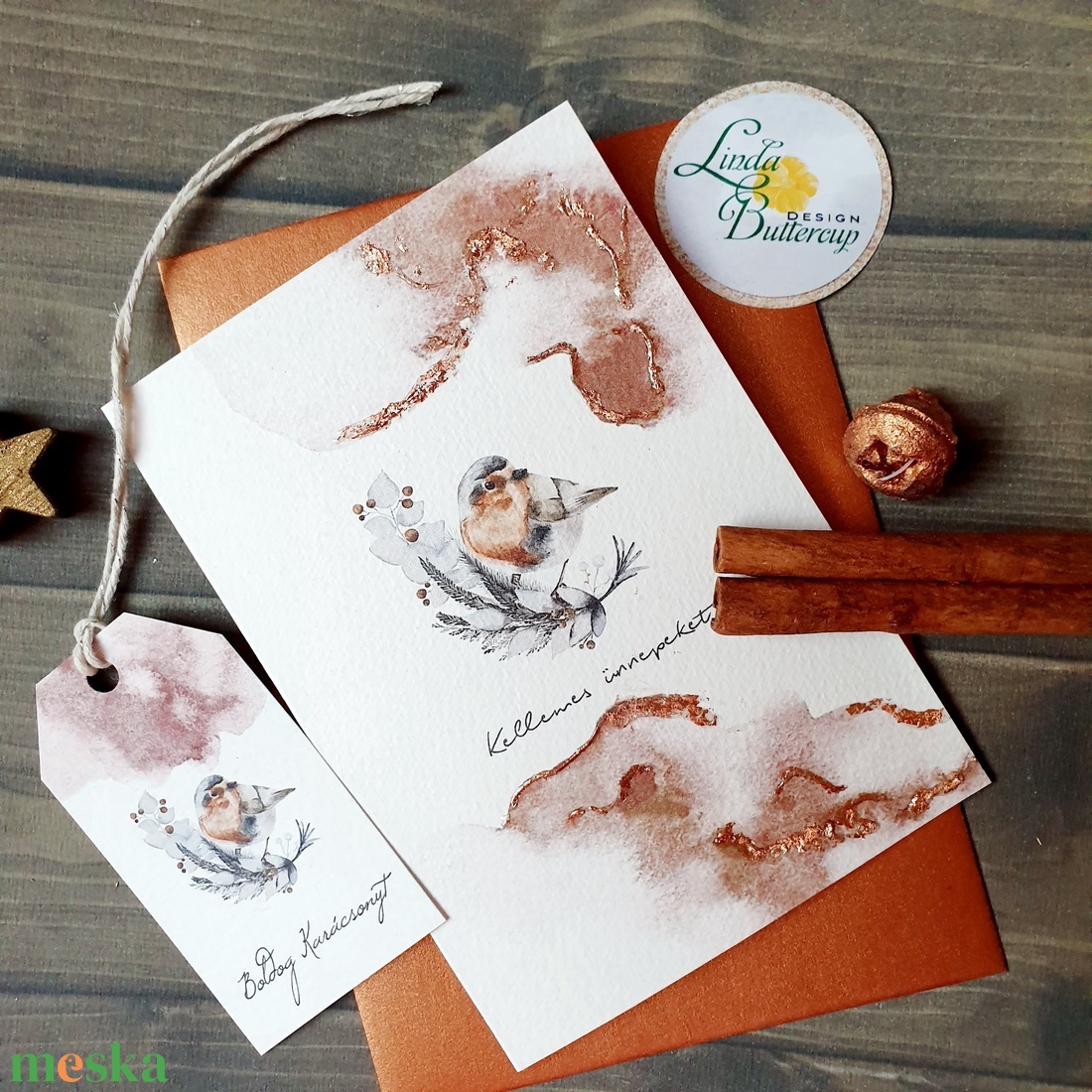 Réz fóliás karácsonyi kinyitható képeslap ajándékkísérővel, vízfesték erdeiállatos designal, művészpapíron, borítékkal - karácsony - karácsonyi ajándékozás - karácsonyi képeslap, üdvözlőlap, ajándékkísérő - Meska.hu