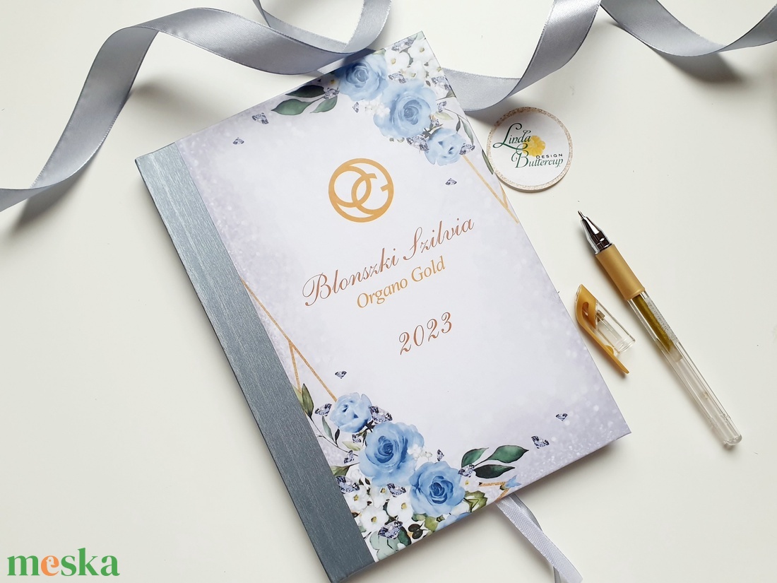 Ezüst és Kék, virágos, rózsás, Naptár, határidőnapló, kalendár, zsebnaptár, Egyedi naptár, névreszóló, tervező - otthon & életmód - papír, írószer - naptár & tervező - Meska.hu