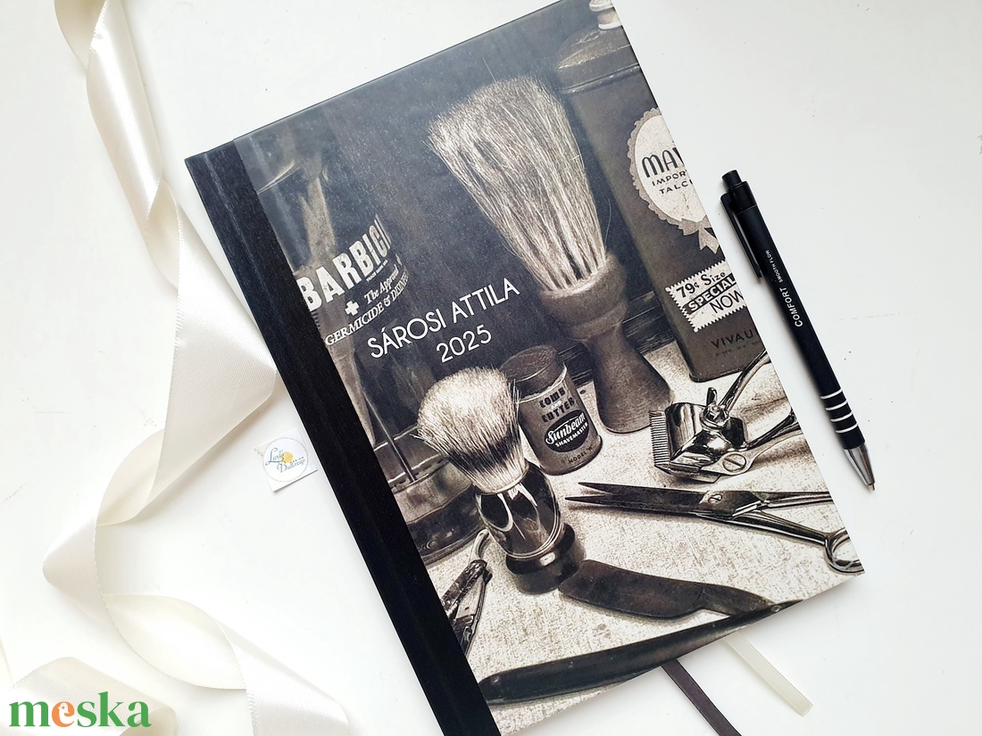 2026 Naptár, Fekete, Barber, Fodrász, olló, határidőnapló, kalendár, zsebnaptár, névreszóló, tervező - otthon & életmód - papír, írószer - naptár & tervező - Meska.hu