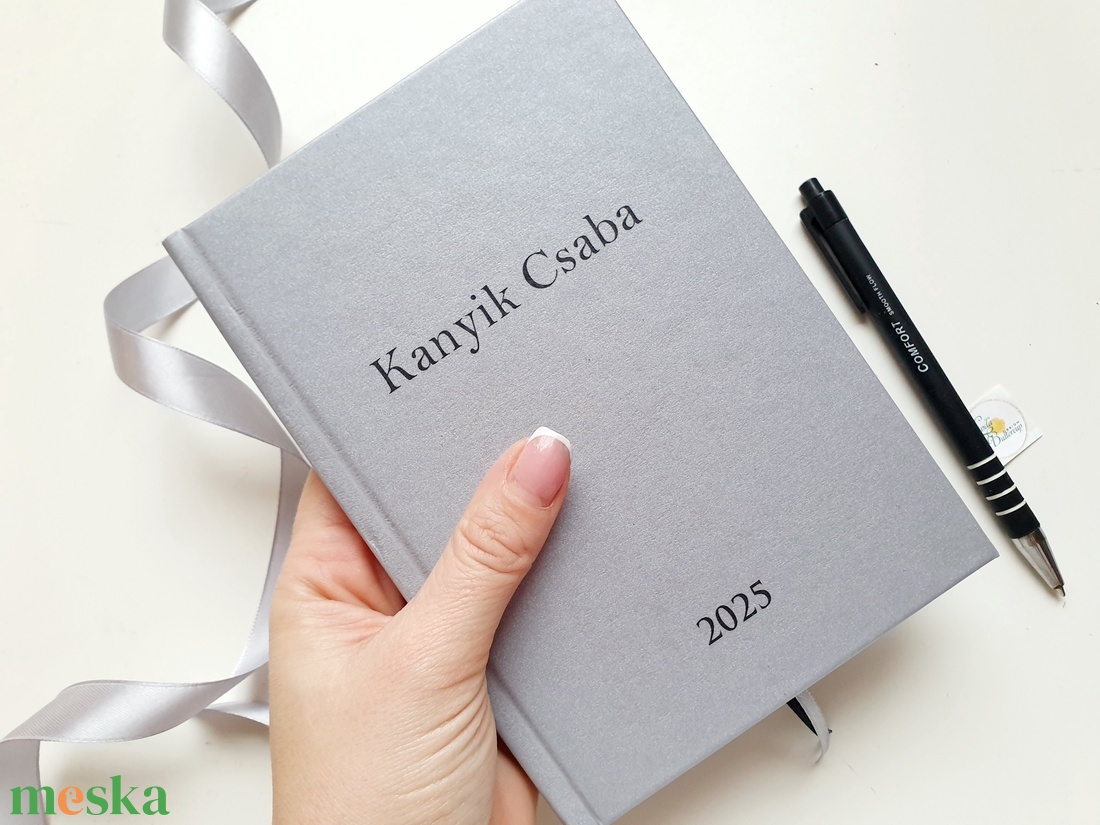 Egyedi naptár, minimál, fekete, ezüst, Naptár, határidőnapló, kalendár, zsebnaptár, névreszóló, tervező - otthon & életmód - papír, írószer - naptár & tervező - Meska.hu