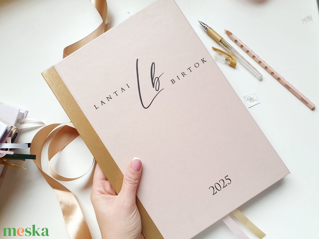 Egyedi naptár, Aany és núd, Logóval, Naptár, határidőnapló, kalendár, zsebnaptár, névreszóló, tervező - otthon & életmód - papír, írószer - naptár & tervező - Meska.hu