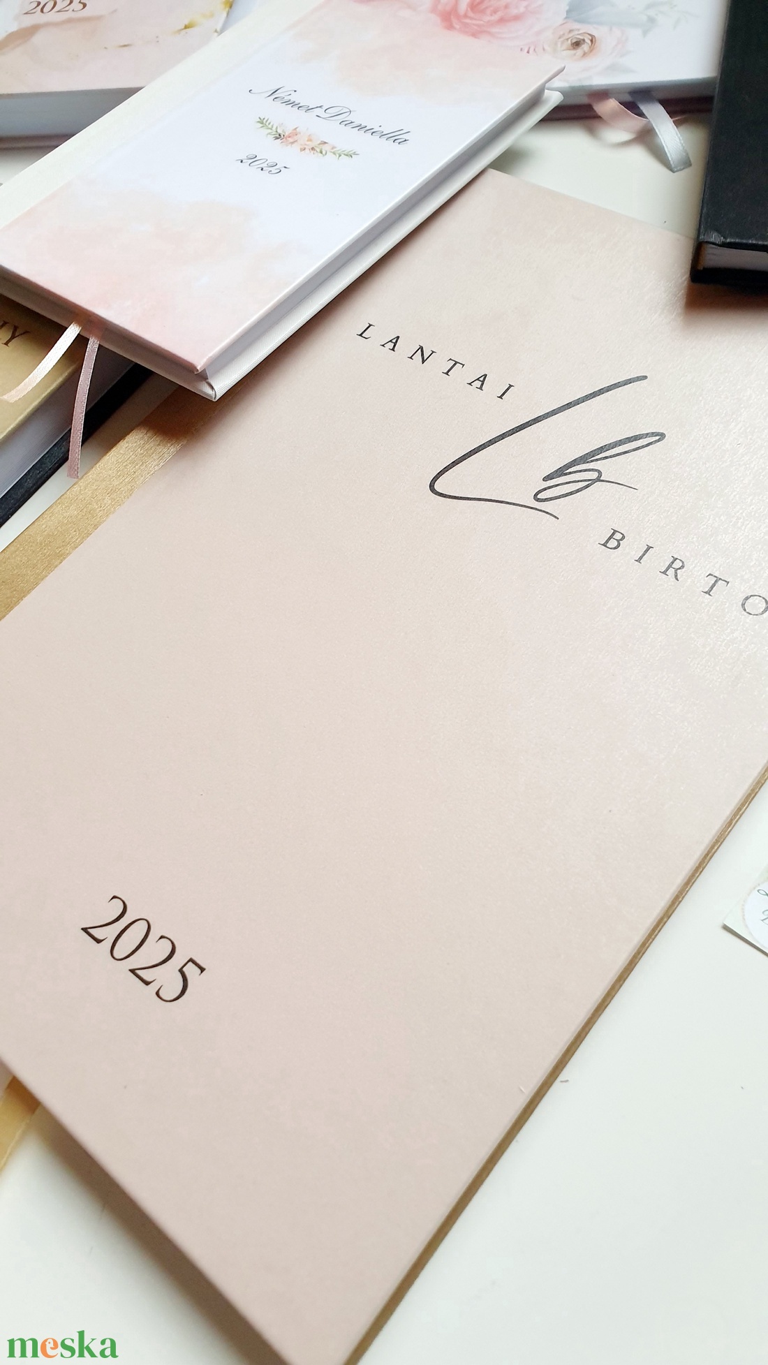 Egyedi naptár, Aany és núd, Logóval, Naptár, határidőnapló, kalendár, zsebnaptár, névreszóló, tervező - otthon & életmód - papír, írószer - naptár & tervező - Meska.hu