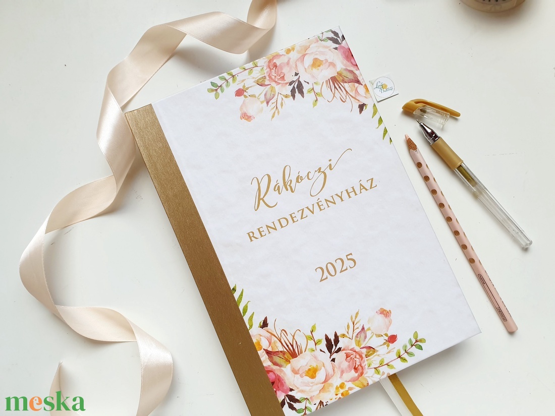 Egyedi naptár, arany, rózsás, Naptár, határidőnapló, kalendár, zsebnaptár, névreszóló, tervező, kozmetikus - otthon & életmód - papír, írószer - naptár & tervező - Meska.hu