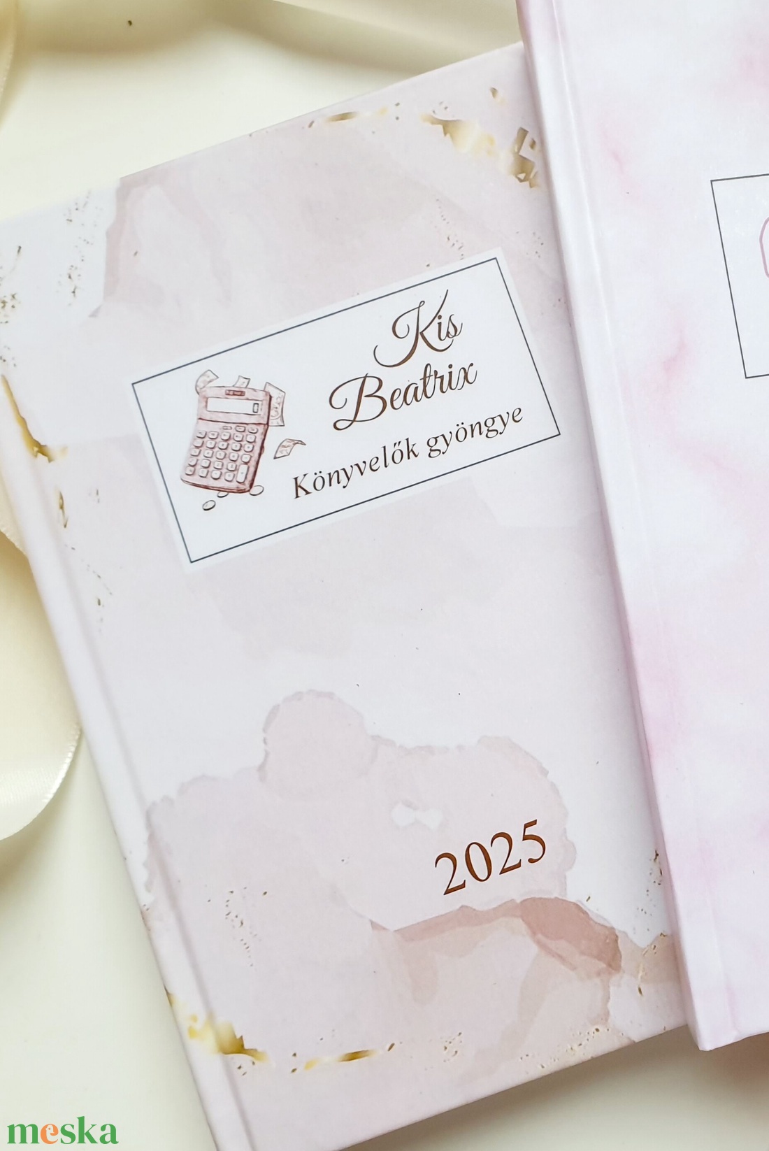 Egyedi naptár, bézs márvány, Logóval, Naptár, határidőnapló, kalendár, zsebnaptár, névreszóló, tervező, könyvelő - otthon & életmód - papír, írószer - naptár & tervező - Meska.hu
